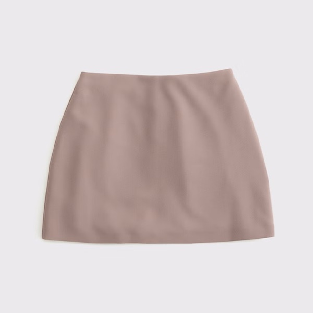 A&F Scarlett Curve Mini Skort